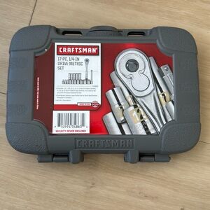 VTG Craftsman #34863 17 Piece Drive Metric Set. LIKE NEW. Comes in gray case.